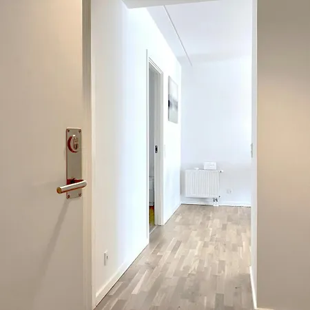 Spacious For 5 In Gellerupparken